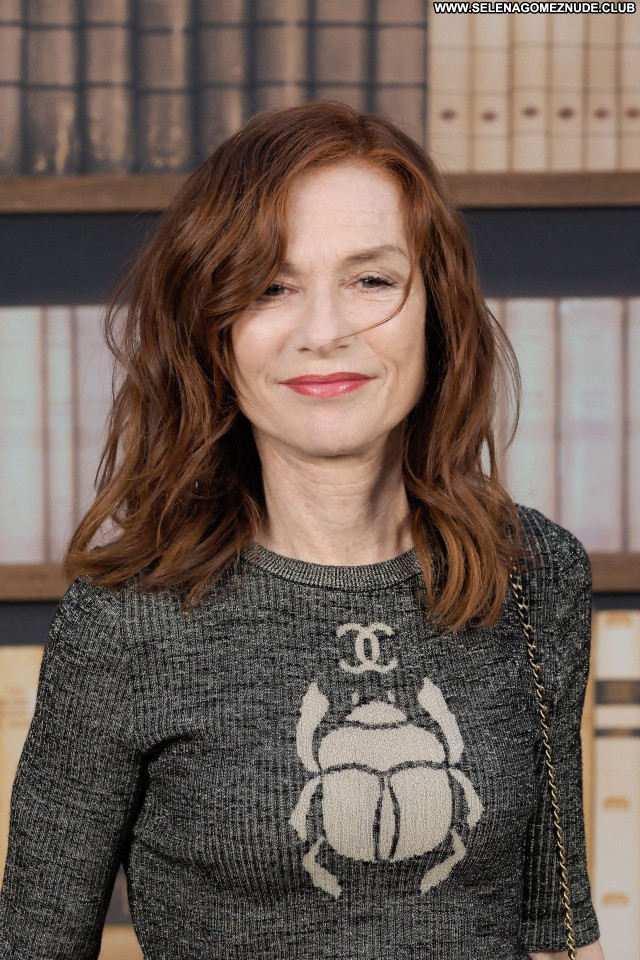 Isabelle Huppert No Source Posing Hot Babe Celebrity Sexy Beautiful