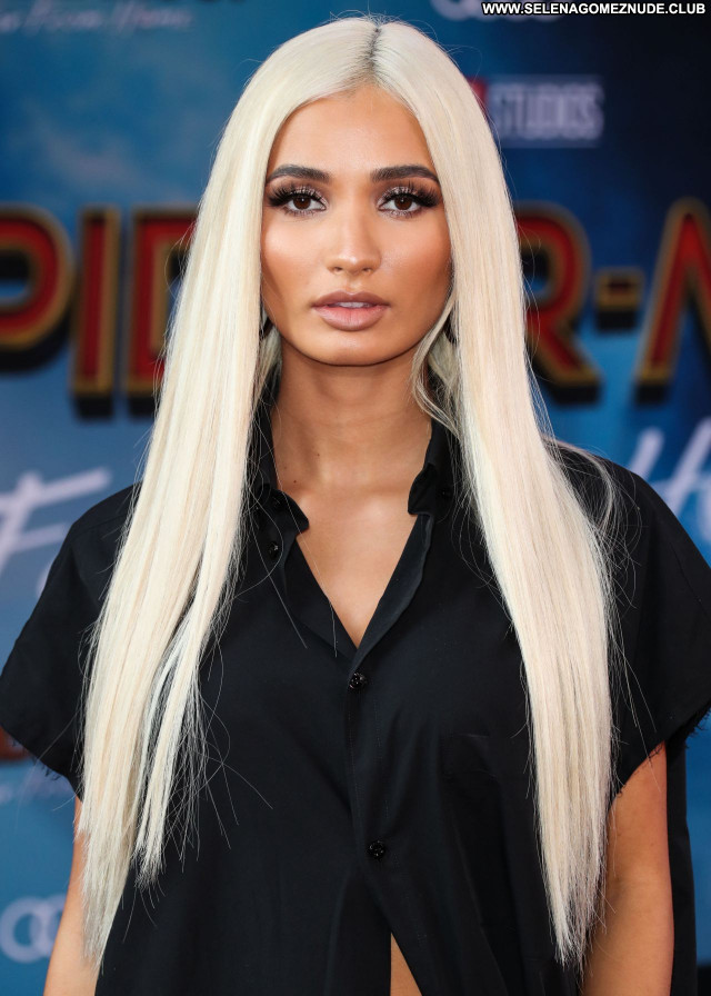 Pia Mia No Source Beautiful Babe Posing Hot Sexy Celebrity