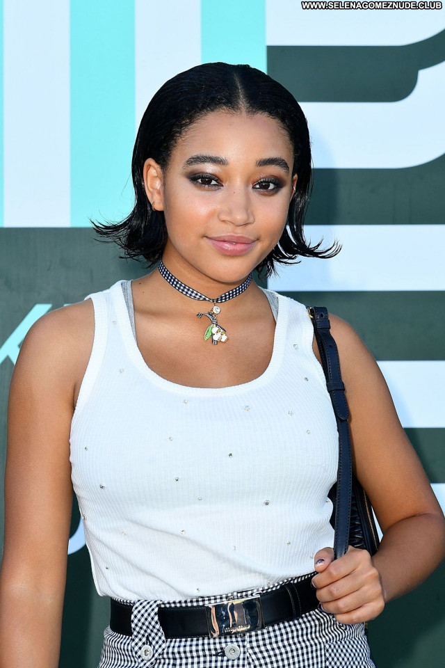 Amandla Stenberg No Source  Beautiful Celebrity Babe Sexy Posing Hot