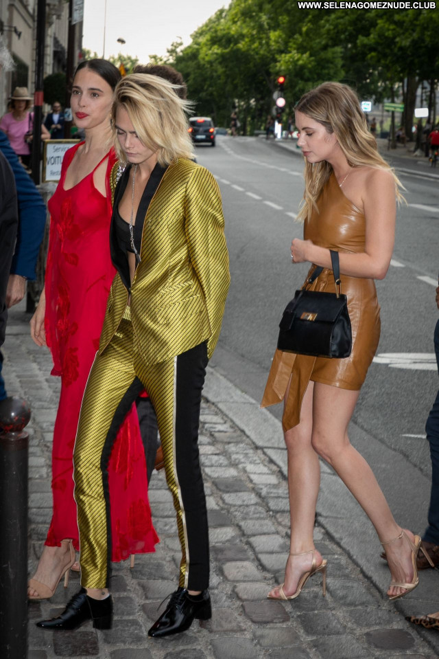 Cara Delevingne No Source Posing Hot Sexy Beautiful Celebrity Babe