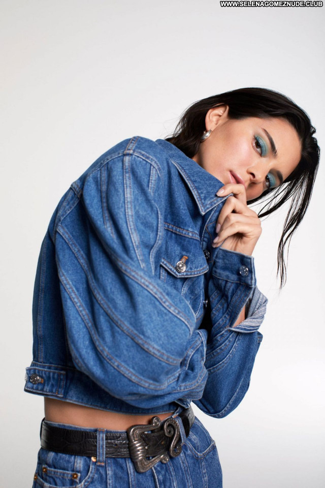 Kendall Jenner No Source Beautiful Posing Hot Celebrity Sexy Babe