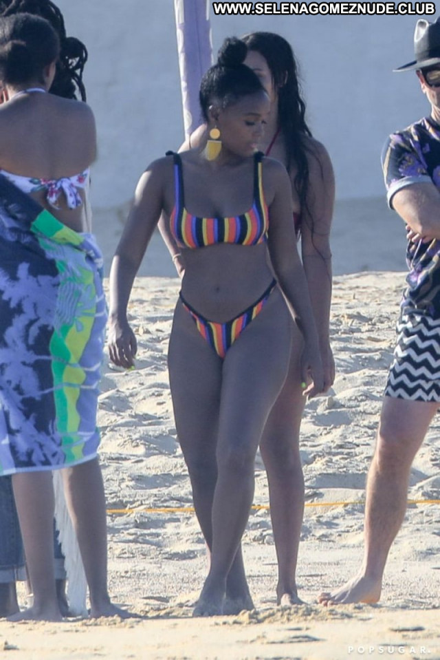 Janelle Monae No Source Sexy Beautiful Posing Hot Babe Celebrity