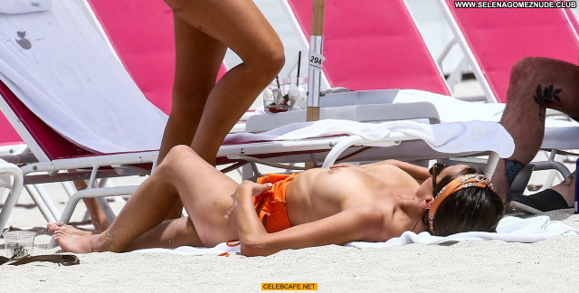 Kristen Doute The Beach Babe Posing Hot Beach Topless Toples
