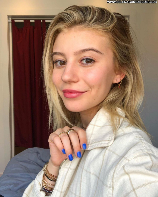 G Hannelius No Source Babe Posing Hot Beautiful Celebrity Sexy