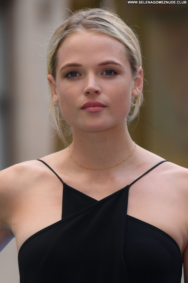 Gabriella Wilde No Source Celebrity Babe Posing Hot Beautiful Sexy