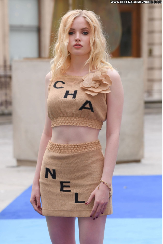 Ellie Bamber No Source Beautiful Celebrity Babe Posing Hot Sexy