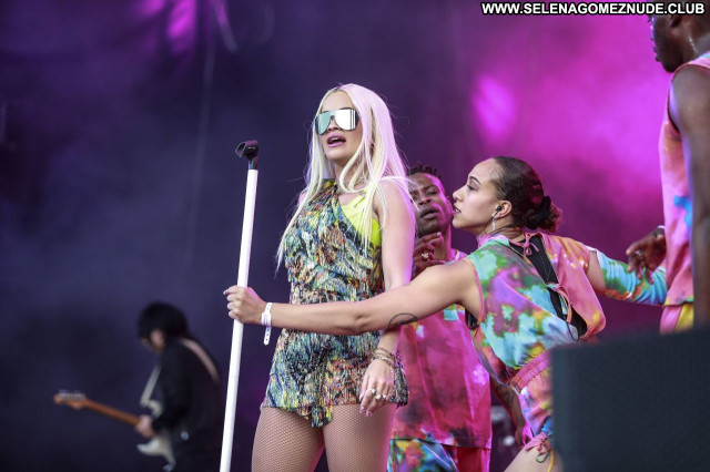 Rita Ora No Source Posing Hot Babe Sexy Celebrity Beautiful