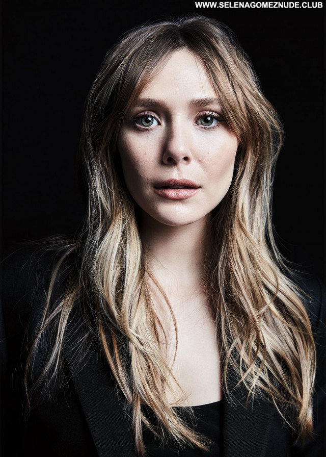 Elizabeth Olsen No Source Posing Hot Babe Beautiful Celebrity Sexy