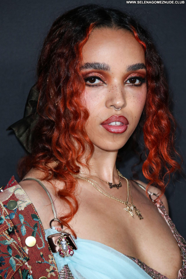 Fka Twigs No Source Babe Celebrity Posing Hot Beautiful Sexy