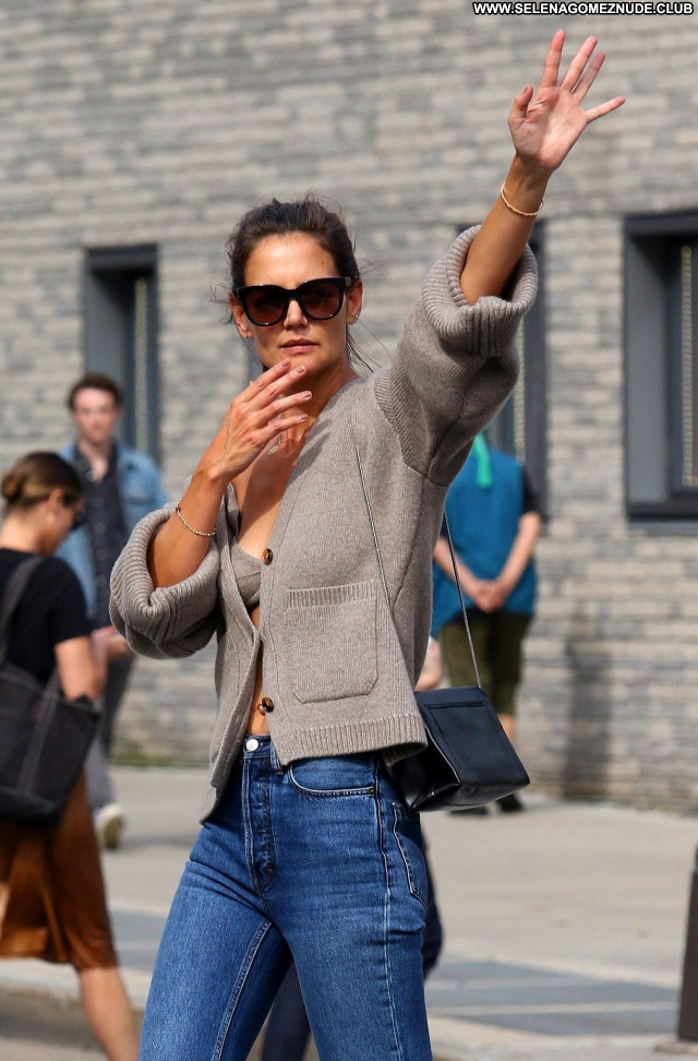 Katie Holmes No Source Sexy Celebrity Babe Beautiful Posing Hot