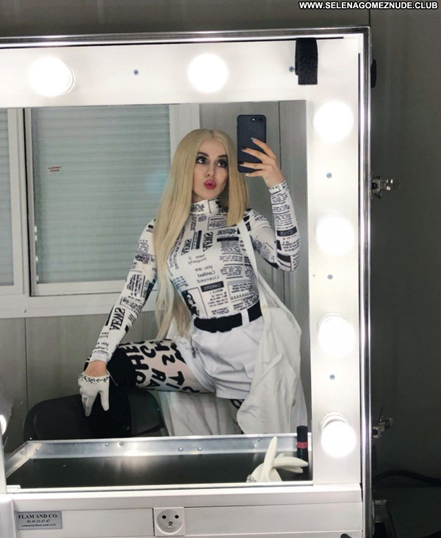 Ava Max No Source  Sexy Posing Hot Beautiful Celebrity Babe