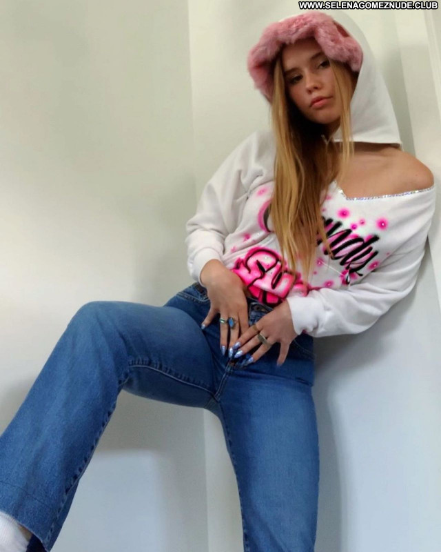 Lexee Smith No Source Babe Sexy Posing Hot Beautiful Celebrity