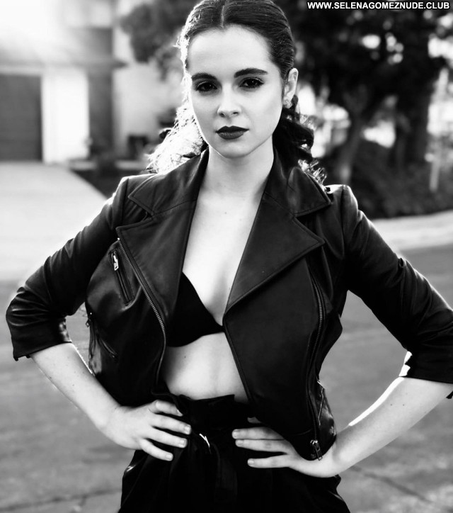 Vanessa Marano No Source  Celebrity Beautiful Sexy Posing Hot Babe