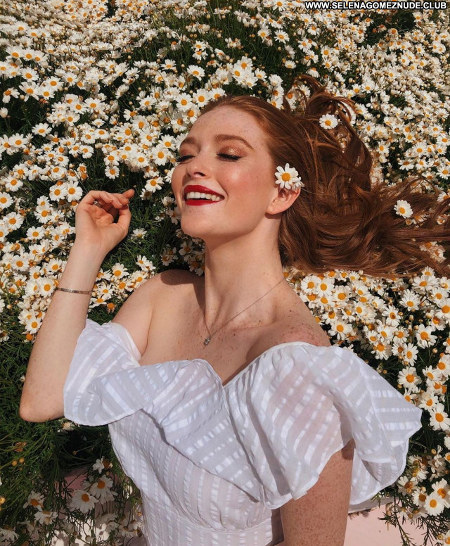 Larsen Thompson No Source Sexy Celebrity Beautiful Babe Posing Hot