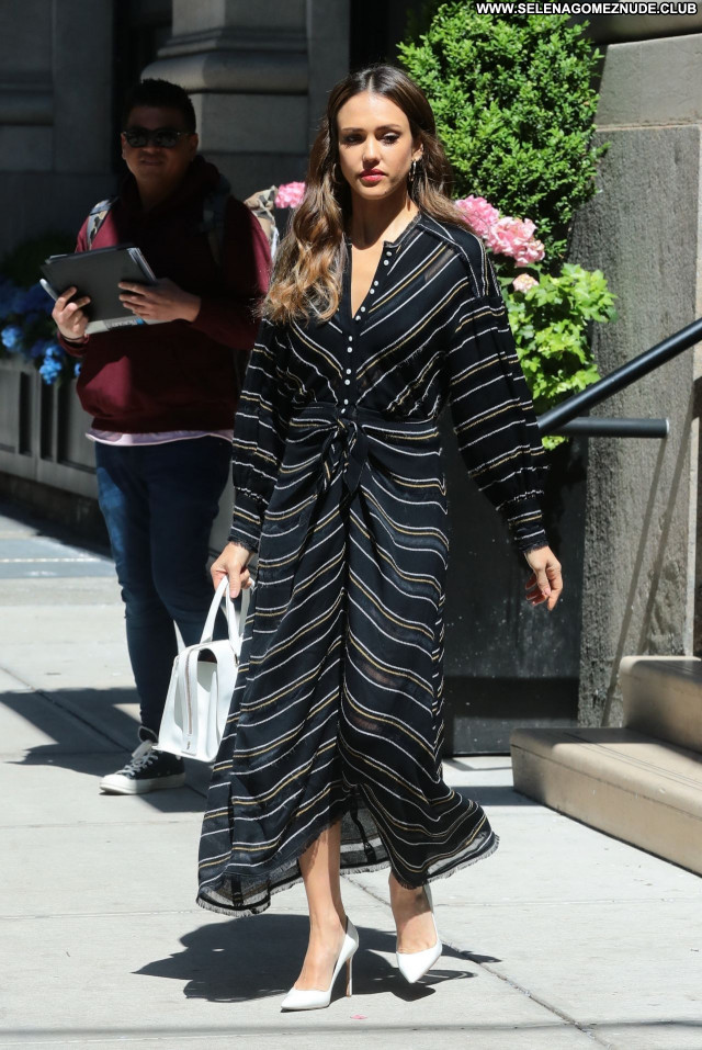 Jessica Alba No Source Sexy Babe Celebrity Posing Hot Beautiful