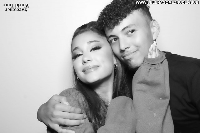 Ariana Grande No Source  Beautiful Celebrity Babe Sexy Posing Hot