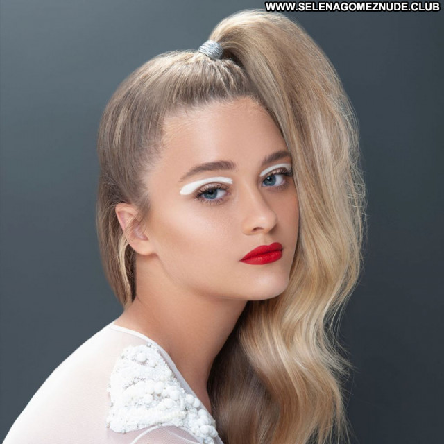 Lizzy Greene No Source Beautiful Babe Celebrity Posing Hot Sexy