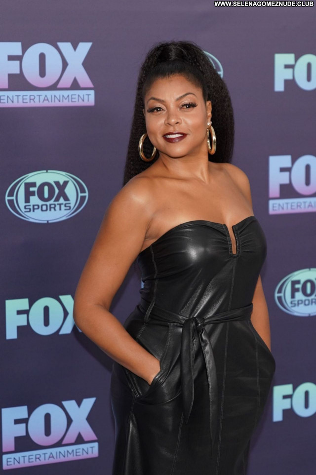 Taraji P No Source  Posing Hot Beautiful Babe Celebrity Sexy