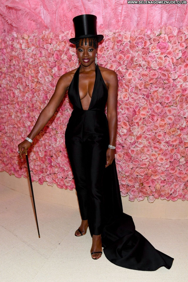 Danai Gurira No Source Celebrity Babe Sexy Posing Hot Beautiful