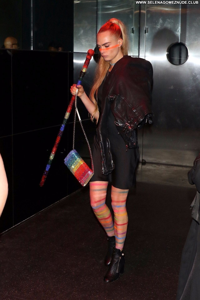 Cara Delevingne No Source Posing Hot Beautiful Celebrity Babe Sexy