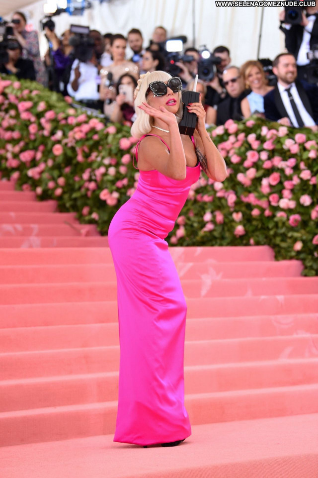 Lady Gaga No Source Posing Hot Sexy Babe Beautiful Celebrity