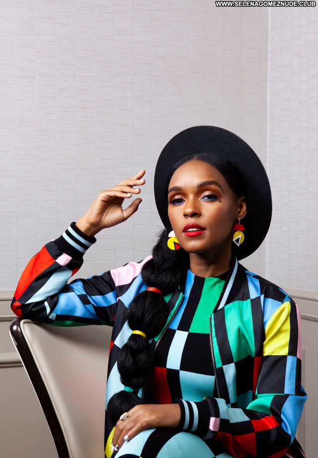 Janelle Monae No Source Sexy Celebrity Beautiful Babe Posing Hot