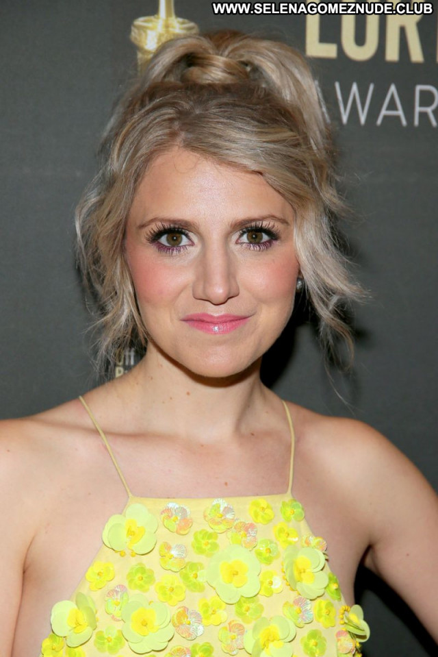 Naked annaleigh ashford Annaleigh Ashford
