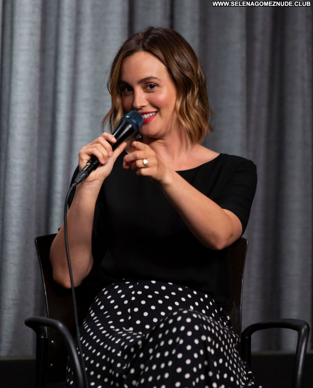 Leighton Meester No Source Sexy Babe Celebrity Posing Hot Beautiful