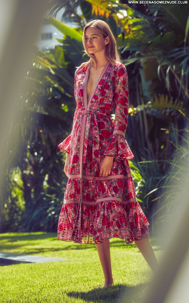 Sanne Vloet No Source Beautiful Posing Hot Babe Celebrity Sexy