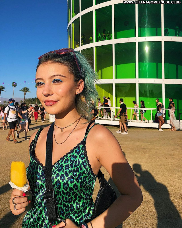 G Hannelius No Source  Sexy Posing Hot Babe Beautiful Celebrity