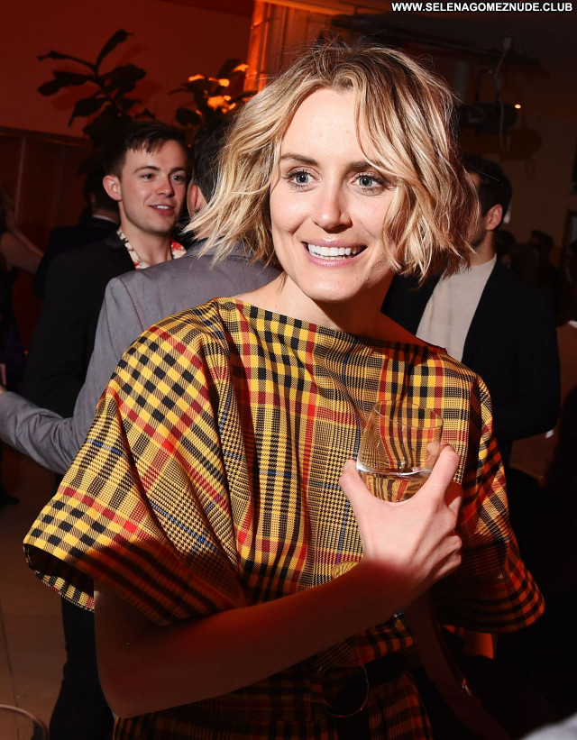 Taylor Schilling No Source  Babe Posing Hot Sexy Celebrity Beautiful