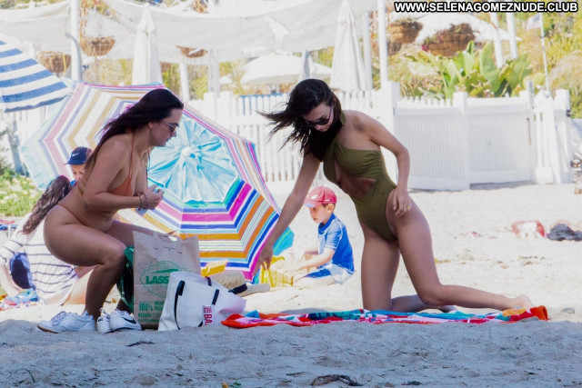 Emily Ratajkowski No Source Babe Sexy Posing Hot Beautiful Celebrity