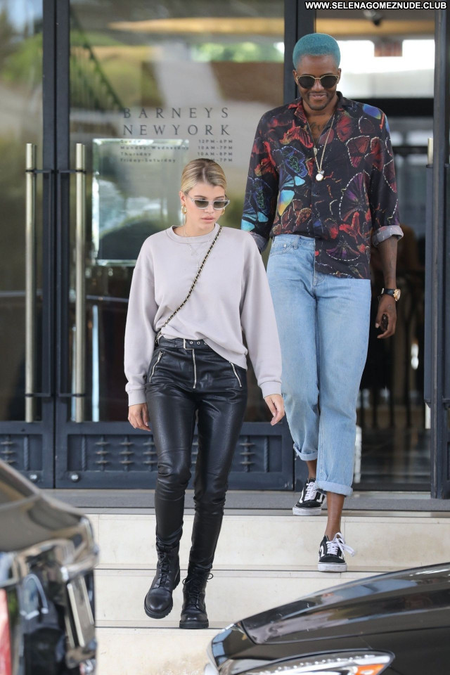 Sofia Richie No Source Sexy Celebrity Beautiful Babe Posing Hot
