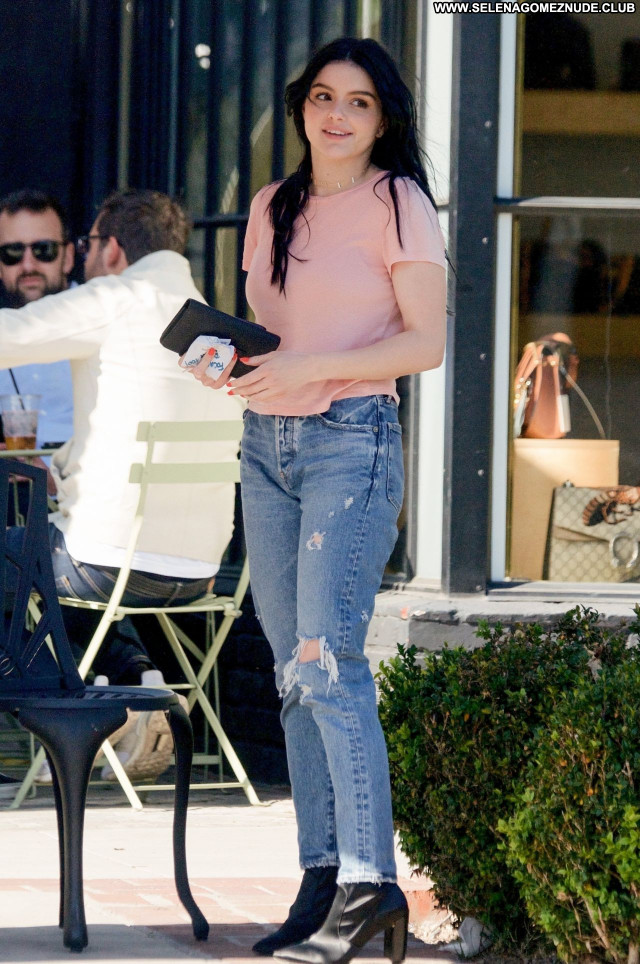 Ariel Winter No Source Beautiful Sexy Posing Hot Celebrity Babe