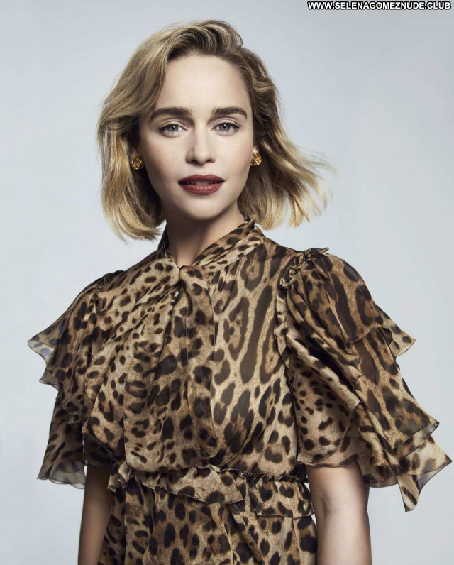 Emilia Clarke No Source Beautiful Babe Posing Hot Celebrity Sexy