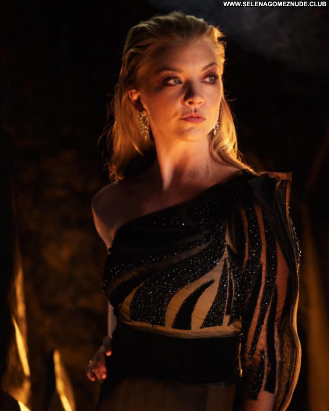 Natalie Dormer No Source Posing Hot Sexy Beautiful Celebrity Babe