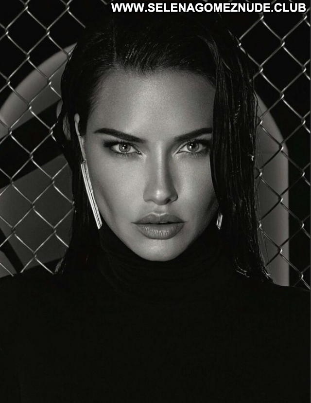 Adriana Lima No Source Paparazzi Posing Hot Babe Celebrity Beautiful