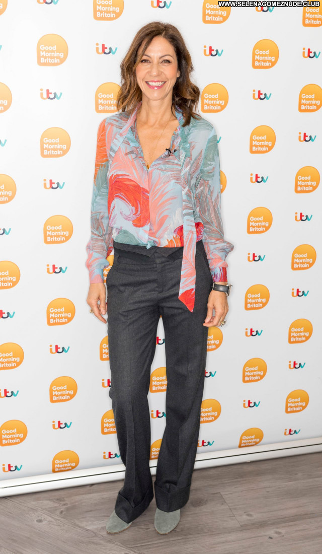 Julia Bradbury No Source Beautiful Babe Posing Hot Sexy Celebrity