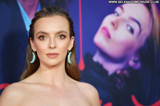 Jodie Comer No Source Posing Hot Celebrity Beautiful Babe Sexy