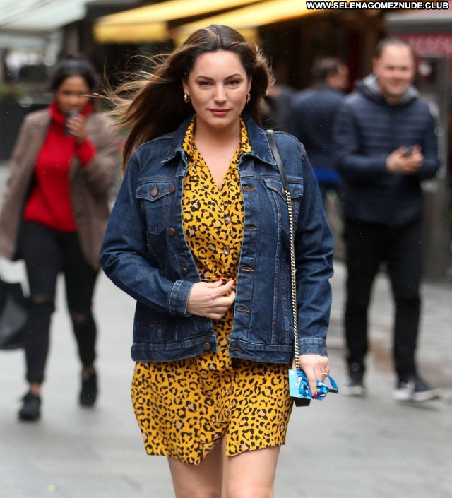 Kelly Brook No Source Celebrity Babe Posing Hot Sexy Beautiful