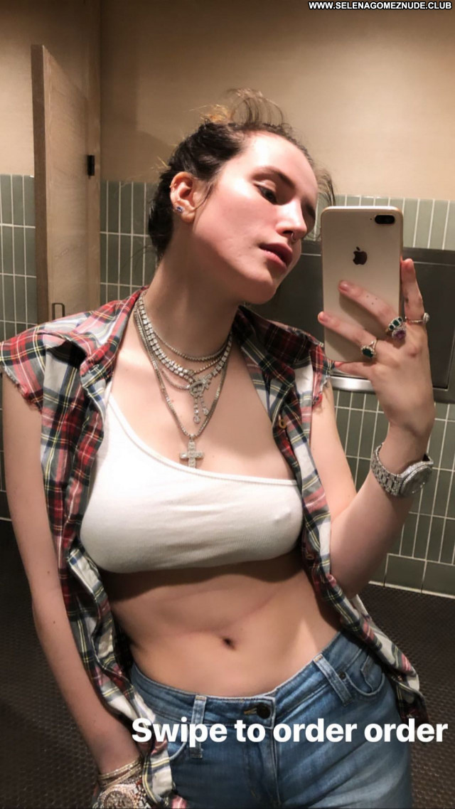 Bella Thorne No Source Sexy Babe Beautiful Posing Hot Celebrity