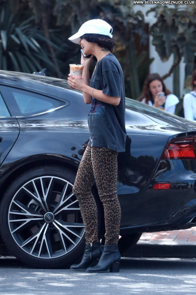 Vanessa Hudgens No Source Posing Hot Sexy Beautiful Babe Celebrity