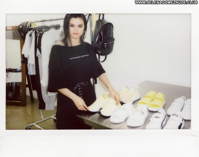 Selena Gomez No Source  Sexy Posing Hot Celebrity Beautiful Babe