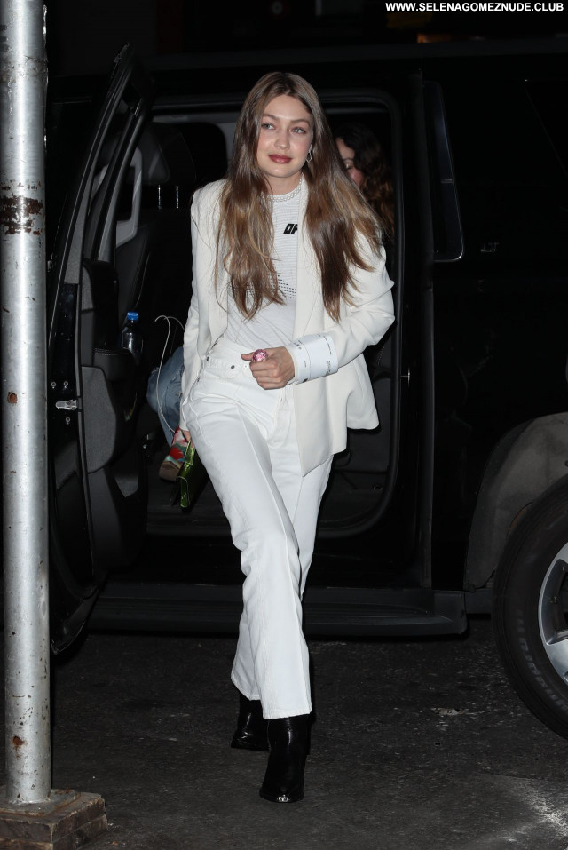Gigi Hadid No Source Babe Celebrity Beautiful Posing Hot Sexy