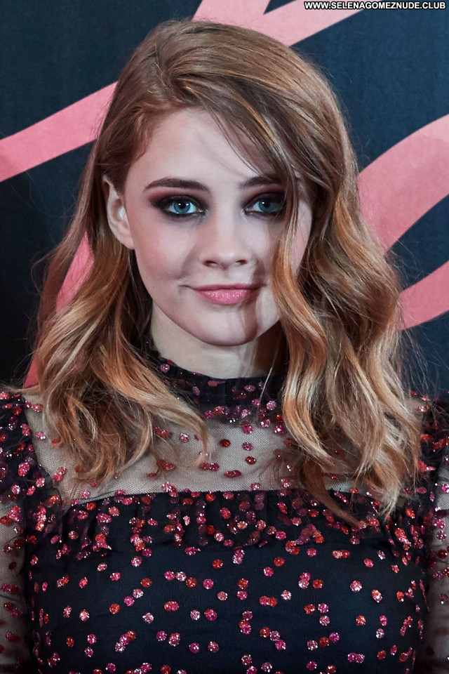 Josephine Langford No Source  Beautiful Celebrity Posing Hot Babe Sexy