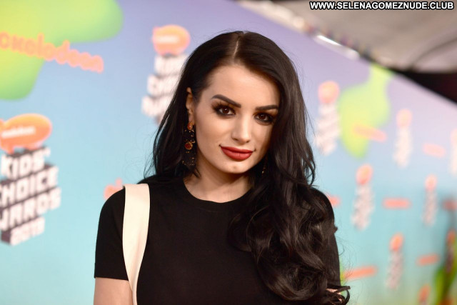 Saraya Jade No Source  Posing Hot Sexy Celebrity Beautiful Babe