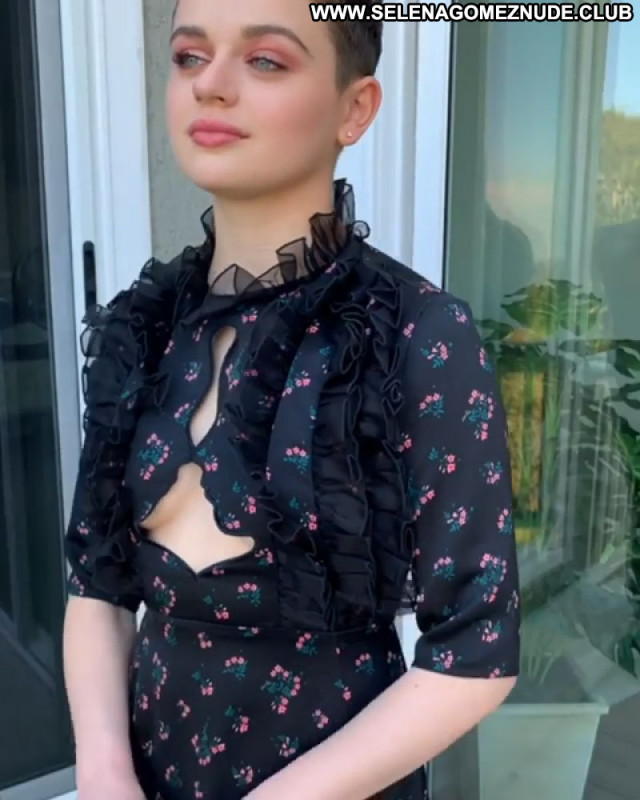 Joey King No Source  Celebrity Posing Hot Sexy Beautiful Babe