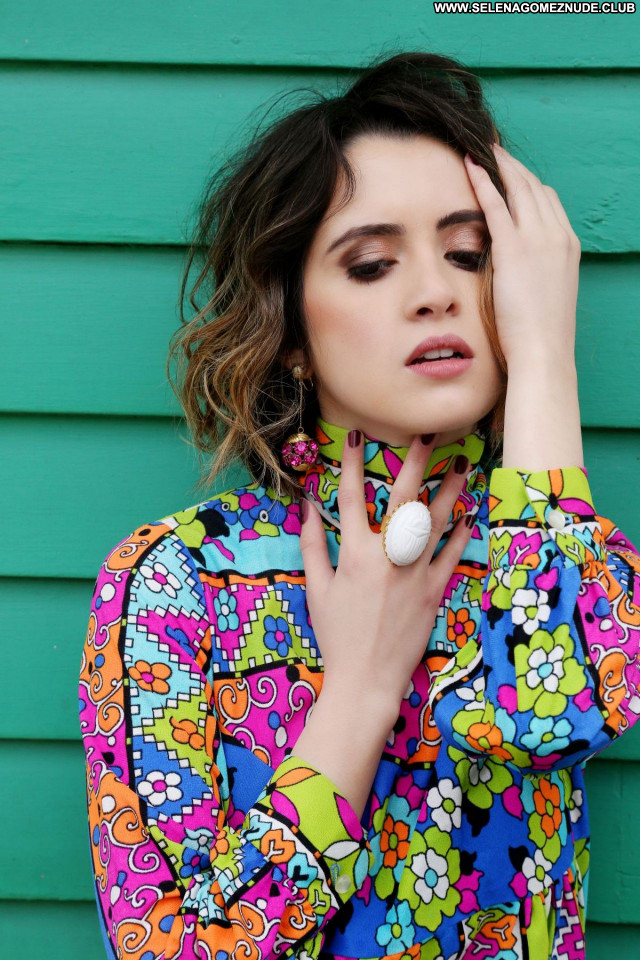 Laura Marano No Source Celebrity Babe Beautiful Sexy Posing Hot