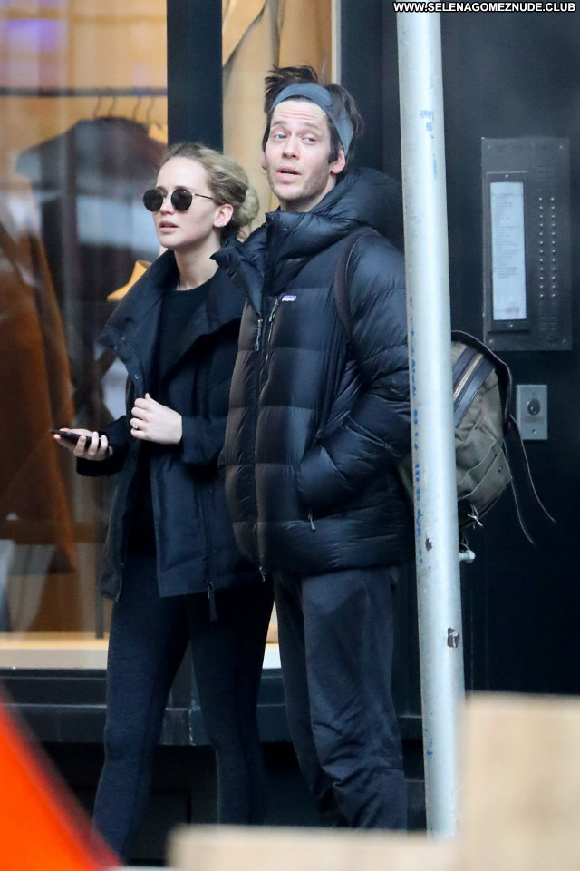 Jennifer Lawrence No Source Beautiful Posing Hot Sexy Babe Celebrity