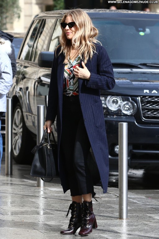 Sienna Miller Posing Hot Sexy Beautiful Babe Straight Celebrity